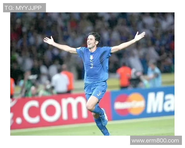 30岁退役足球明星的转型之路与人生新篇章的探索与挑战 30岁退役足球明星的转型之路与人生新篇章的探索与挑战